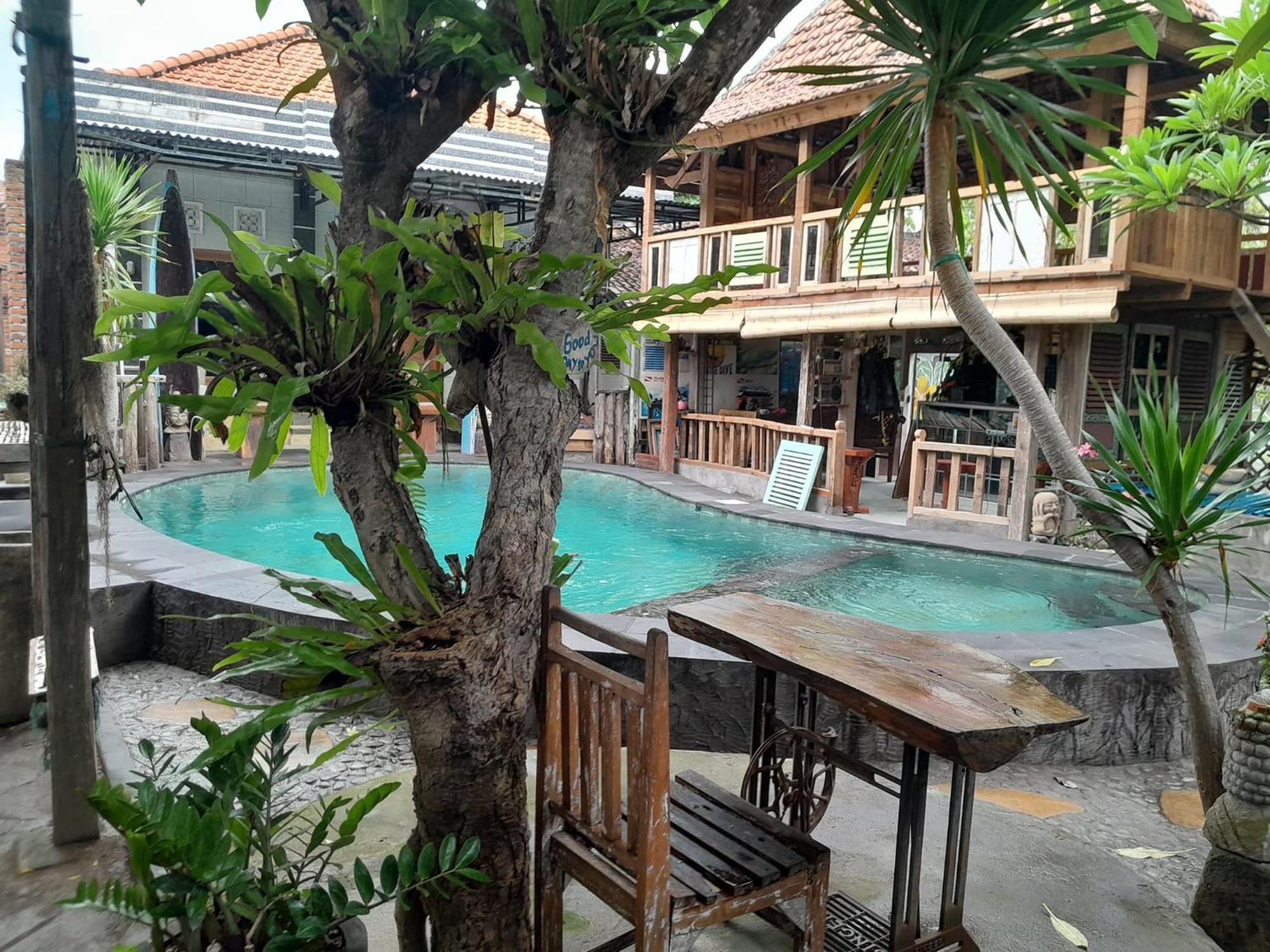 Sunrise Lodge & Lounge Singaraja Eksteriør billede